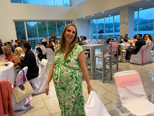 Juegos originales y risas en baby shower