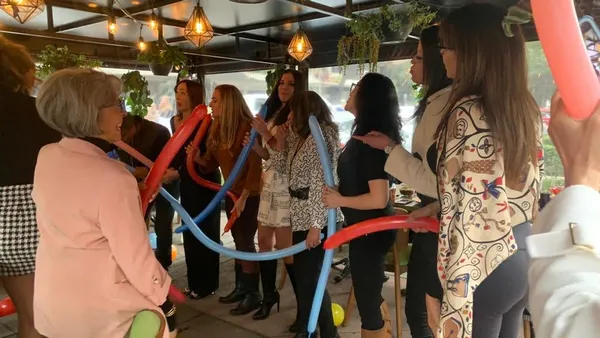 Juegos en baby shower exclusivo con animadoras profesionales